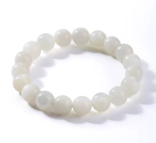 7. Bracelet cycle féminin - Pierre de lune blanche sacrée